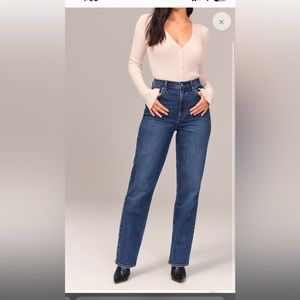 Abercrombie and Fitch 90s Straight ultra High Rise Curve love